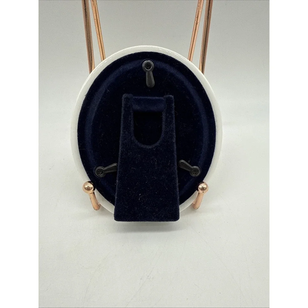 Wedgwood cornucopia oval